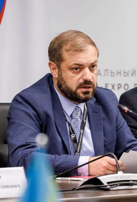 Министр экономики Армении Папоян обсудил промышленное сотрудничество ЕАЭС в Екатеринбурге