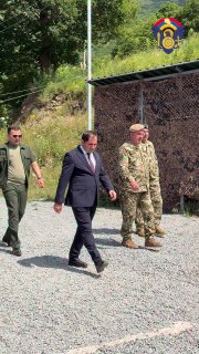 Сурен Папикян встретился с участниками 25-дневных сборов в Ширакской области