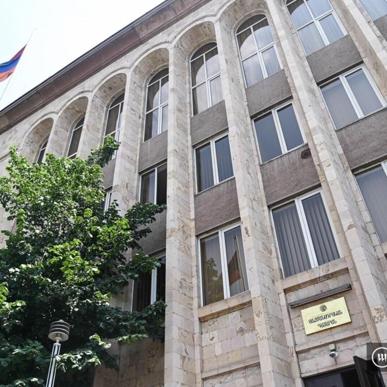 Конституционный суд Армении отклонил жалобу оппозиции на результаты выборов — что значит для Ширака