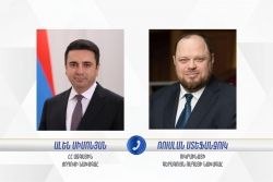Ален Симонян обсудил со Стефанчуком сотрудничество парламентов Армении и Украины