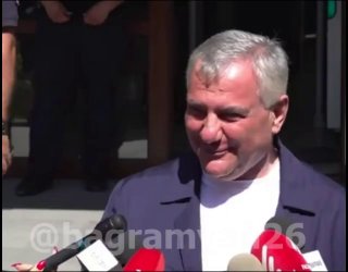 Кандидат в премьеры Ширака не выполнил обещание об отказе от гражданства