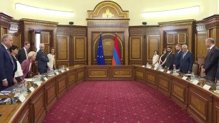 Урсула фон дер Ляйен пообещала Пашиняну открыть рынок ЕС в случае закрытия российского